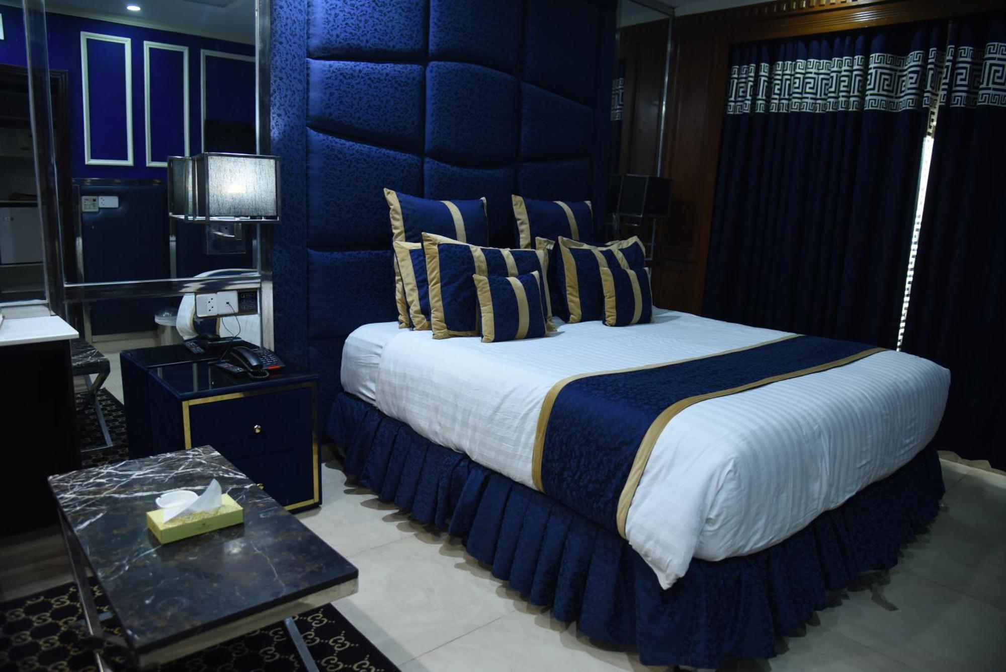 Hilton Suites Lahore Extérieur photo