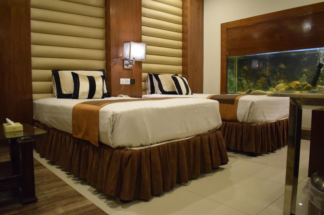 Hilton Suites Lahore Extérieur photo